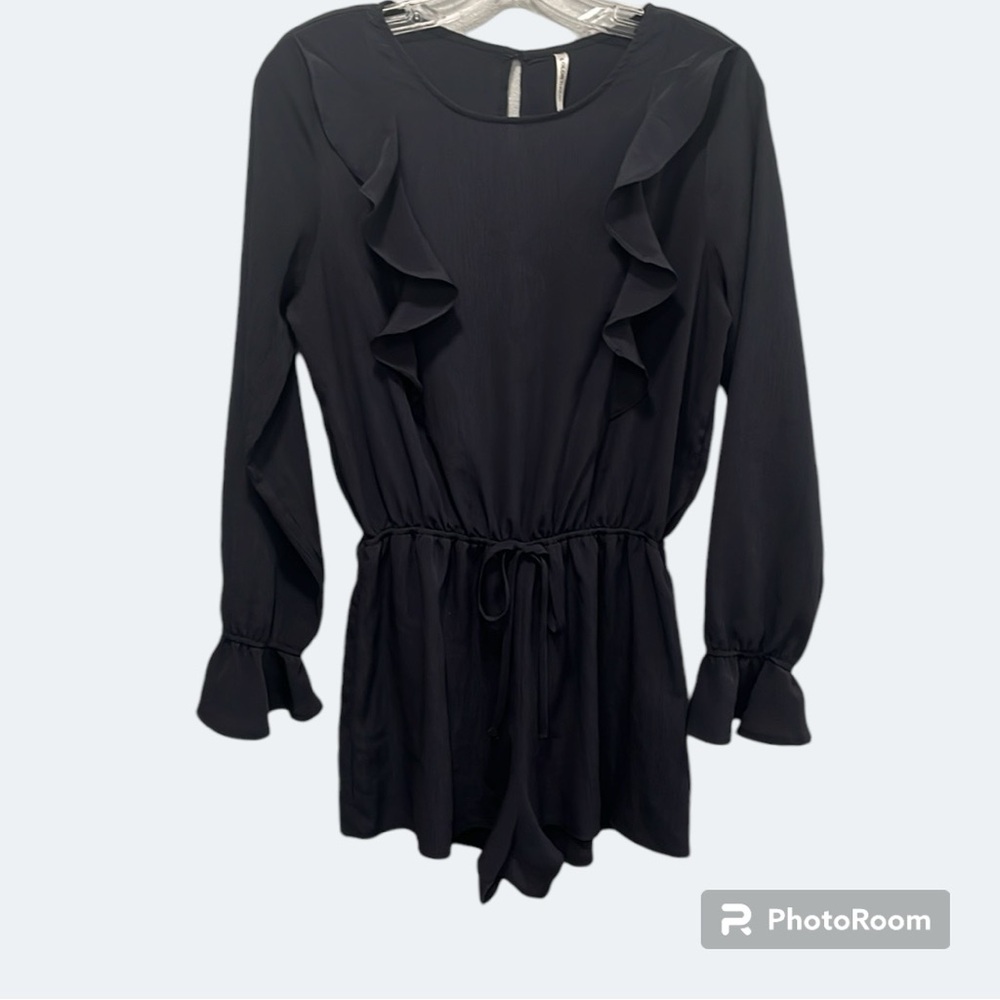 Color Thread, Black Romper Button Back oyster buttons